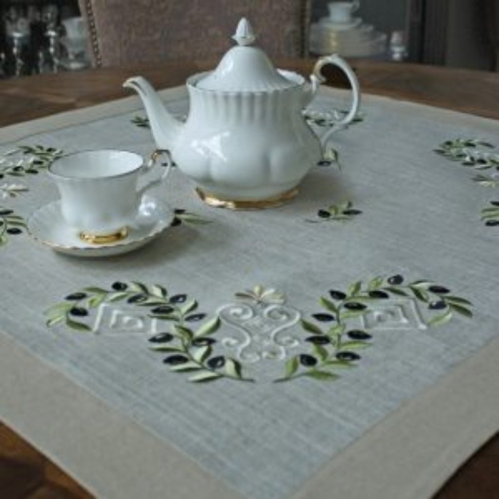 NEW Tablecloth OLIVE LEAF, Linen Blend (36x36 in.)